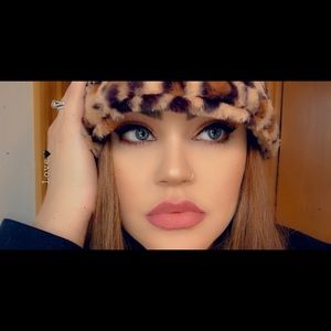 Meet your posher, Samantha!